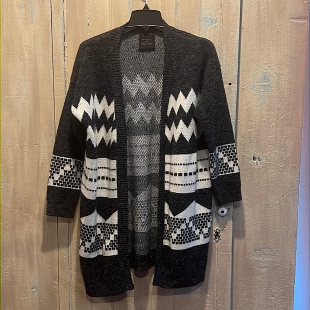 Ellie Kate Women's Gray Black White Geometric Knit Cardigan Sweater Size S/M‎